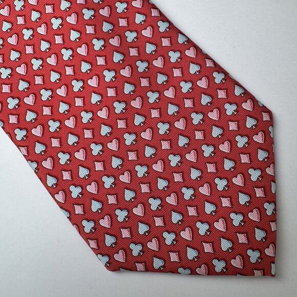 Vineyard Vines Silk Necktie Red Martha’s Vineyard Clubs Hearts Diamonds Spades - Picture 1 of 9